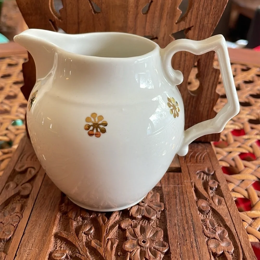 Vintage Hall Ceramic Starburst Ivory Creamer Mini Pitcher Cream Gold 1536 China